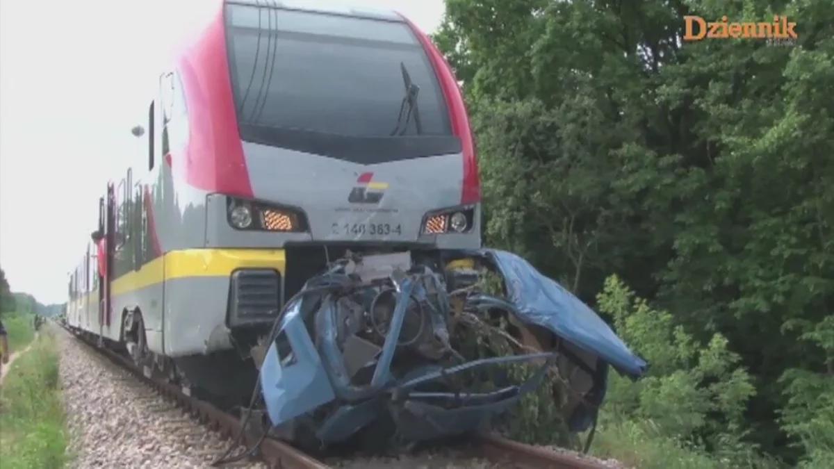 Wypadek na przejeździe kolejowym w Łodzi. Zginęły dwie osoby