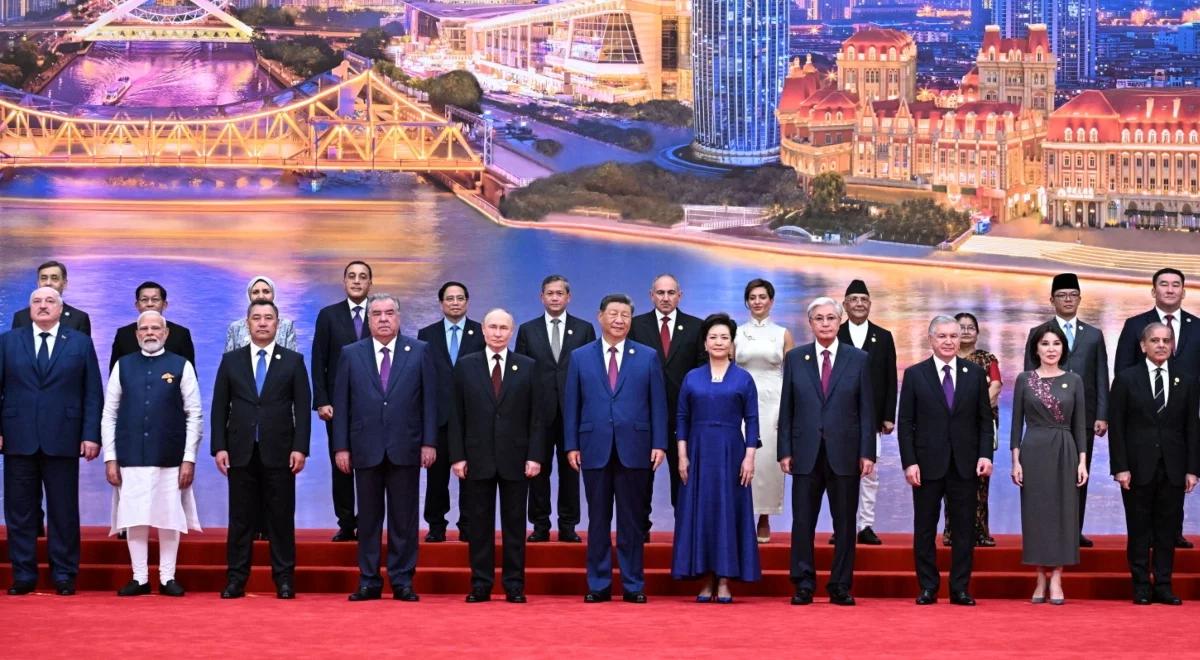 Putin na szczycie 20 państw w Chinach. Pekin ma wizję tańca "smoka i słonia"
