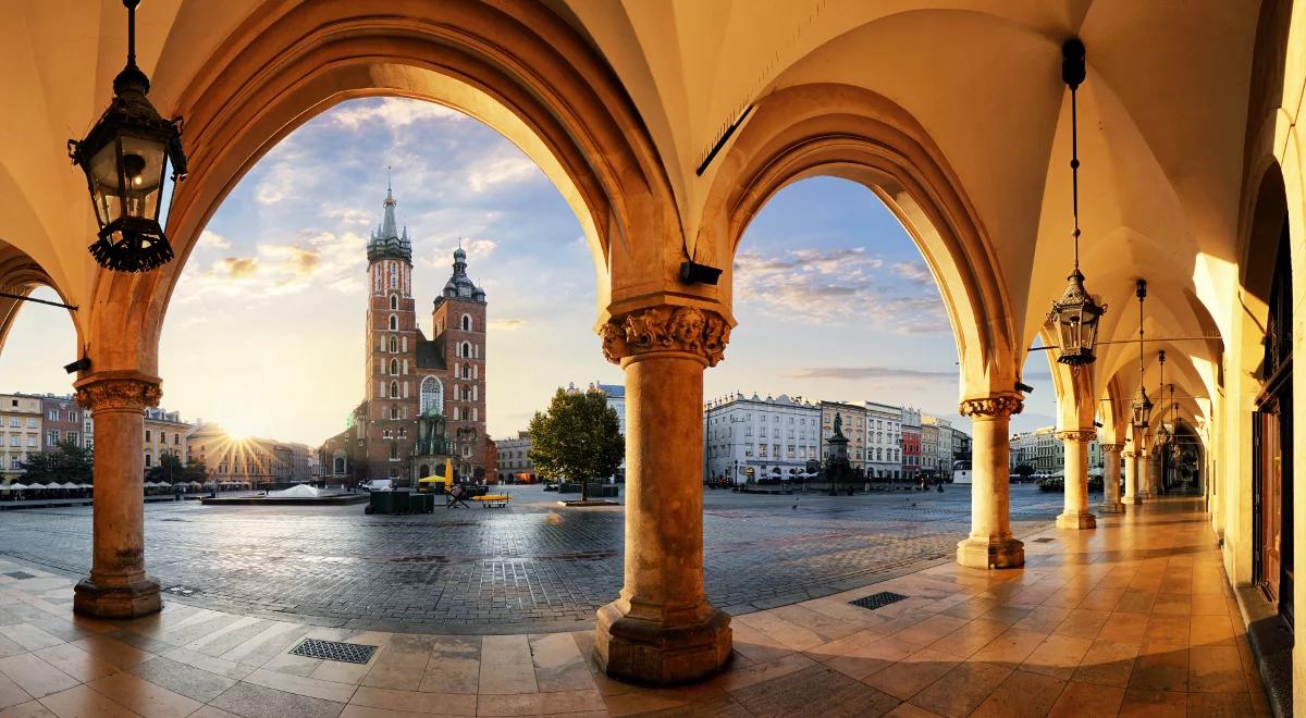 Busy do końca czerwca będą jeździć dotychczasowymi trasami