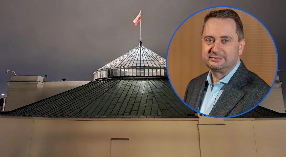 KO wyprzedza PiS w sondażach. Prof. Bartłomiej Biskup: to premia za zwycięstwo