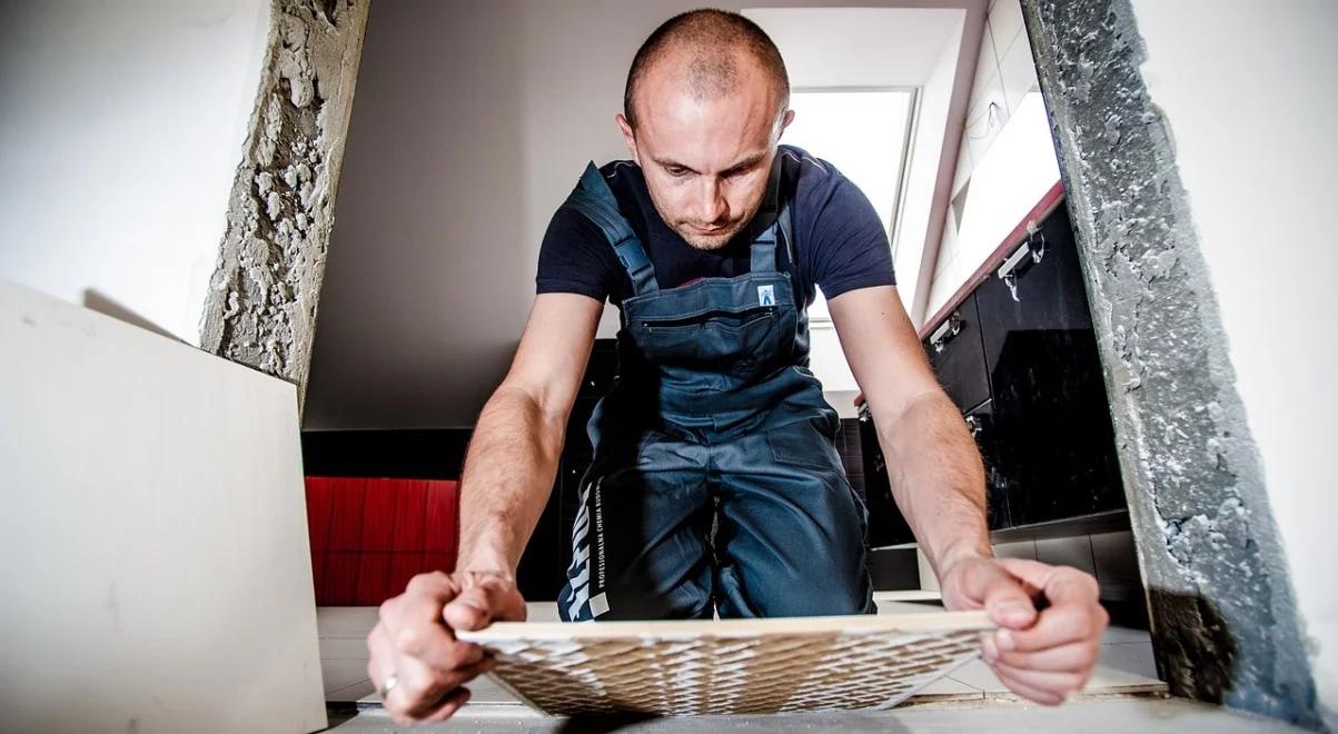 Firmy mają coraz większe problemy ze znalezieniem pracowników