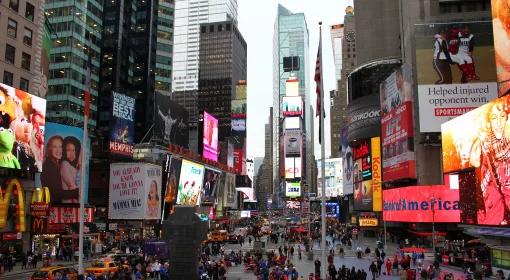 Pekin słono zapłacił, żeby trafić na Times Square