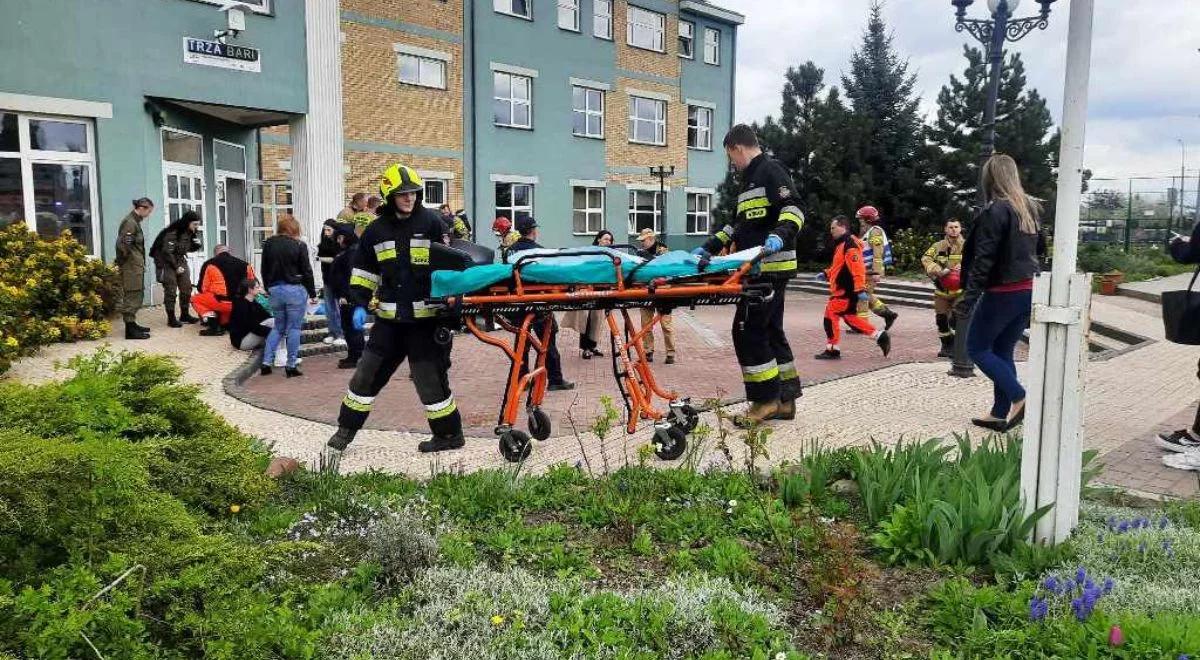 Ewakuowano ponad 300 uczniów. W szkole został rozpylony gaz. Rośnie liczba poszkodowanych