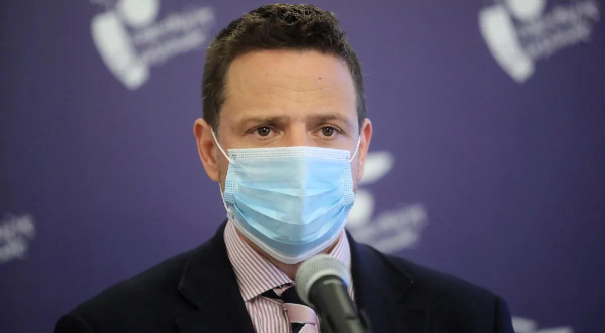 Wiceminister pracy: Trzaskowski mija się z prawdą, samorządy otrzymują pełną pomoc 