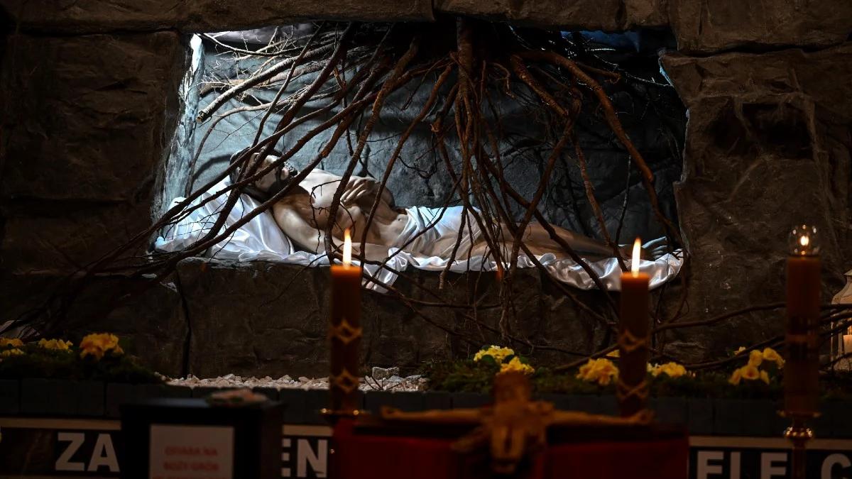 Kościół katolicki rozpoczyna obchody Triduum Paschalnego. Możliwość spowiedzi w noc konfesjonałów