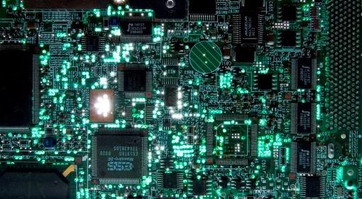 Wielka Brytania na celowniku chińskich i rosyjskich hackerów