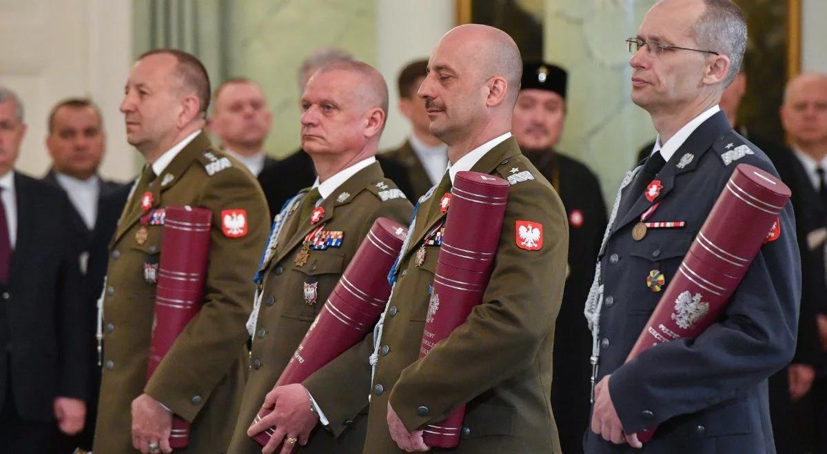 Nominacje generalskie. Szef MON: konsekwentnie budujemy siłę wojska