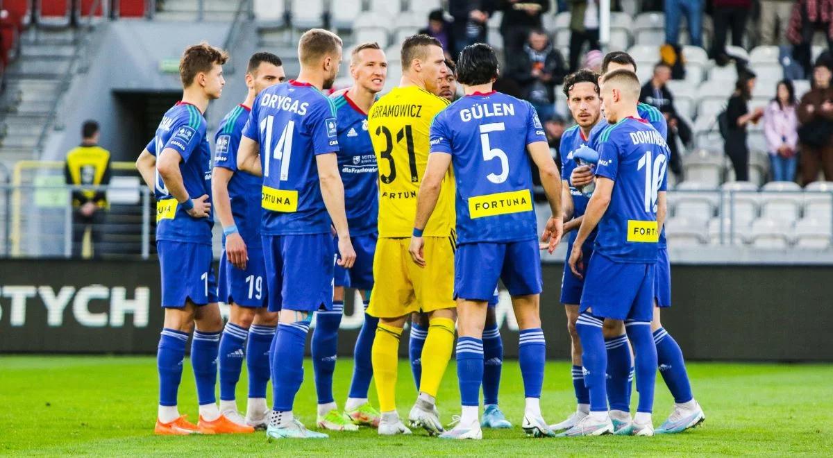 Ekstraklasa: spadkowicz z nowym trenerem. Radosław Bella przejmuje stery w Miedzi Legnica