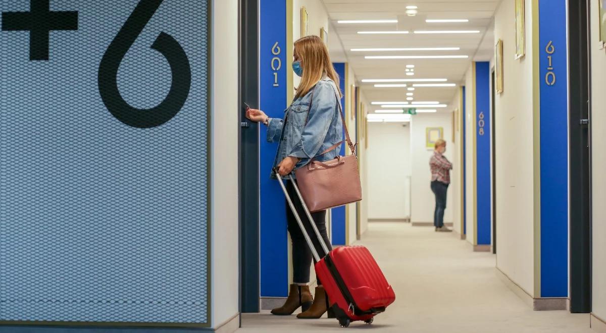 "Możliwe jest częściowe odmrożenie branży hotelarskiej". Jarosław Gowin po spotkaniu z prezydentem