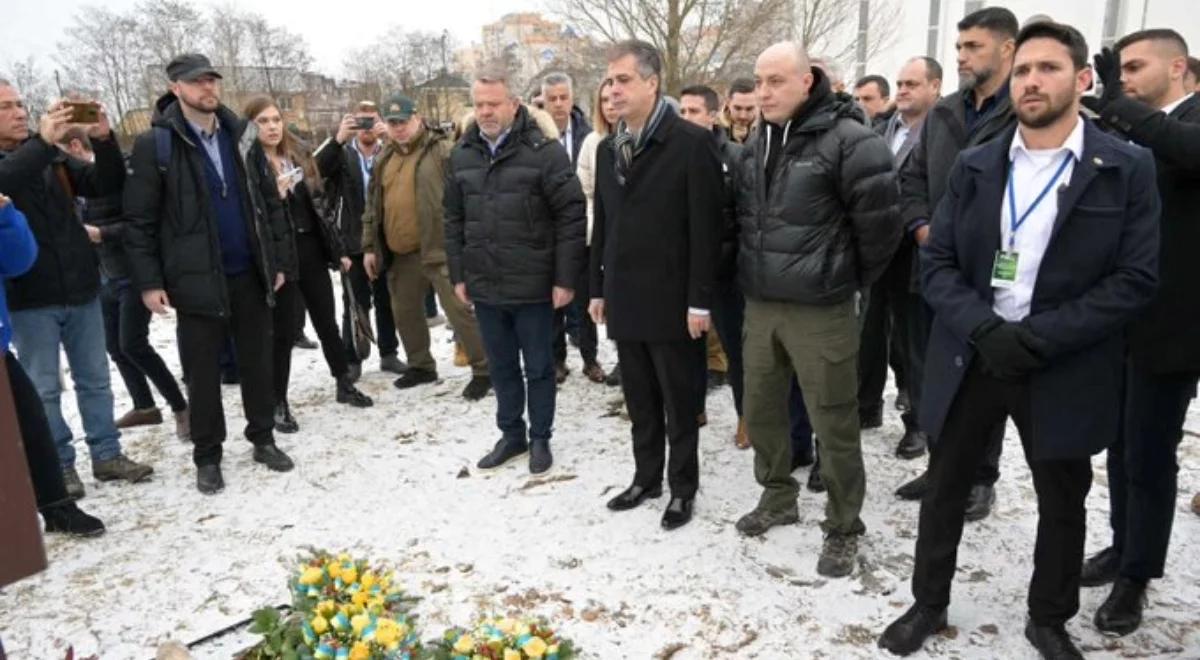 Szef izraelskiej dyplomacji w Kijowie. Eli Cohen odwiedził też Buczę