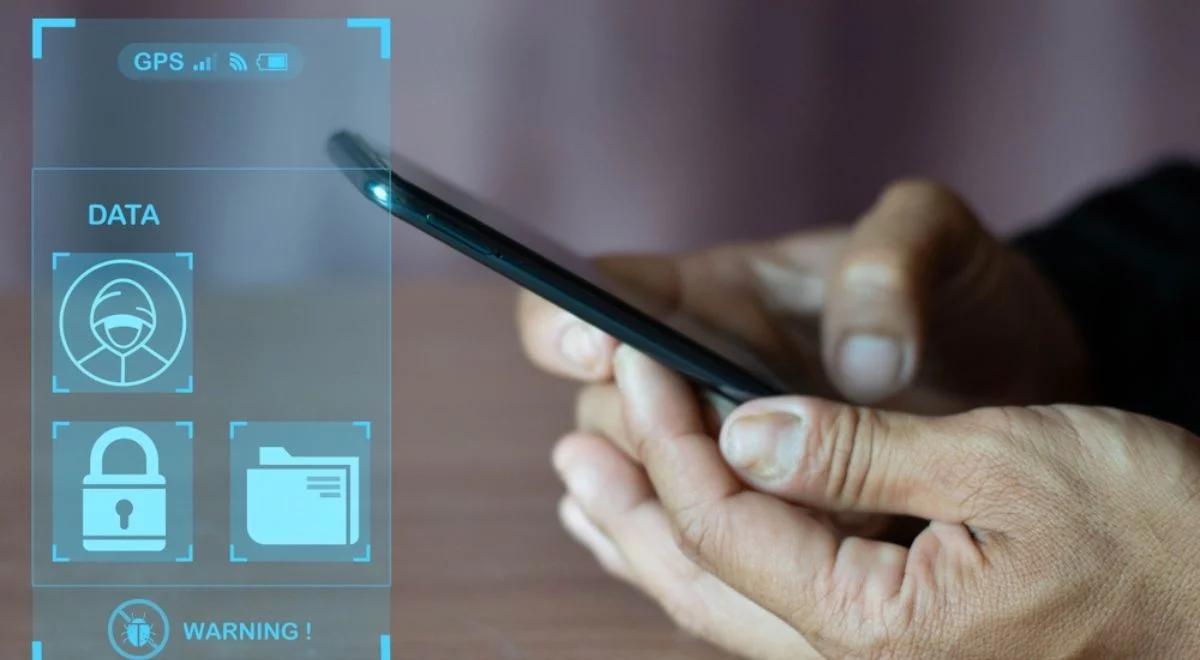Jak system szpiegujący Pegasus pozyskuje dane? "Techniki ataków ewoluują"