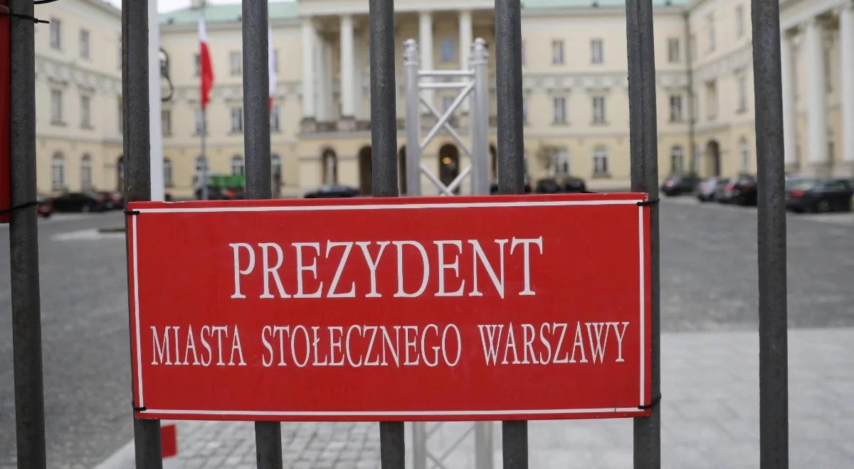 Problem ze środkami higieny intymnej w warszawskich szkołach. Miasta nie stać na ich zakup