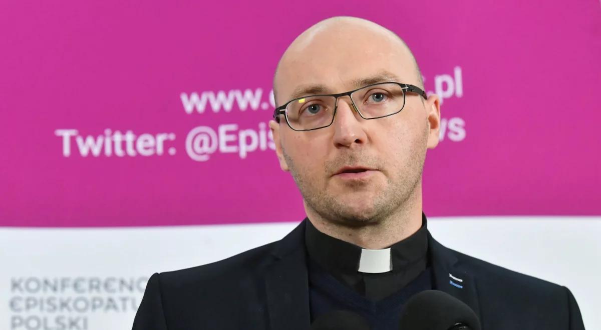 Ks. Studnicki: powołanie zespołu do zbadania akt kościelnych skonsultujemy ze Stolicą Apostolską