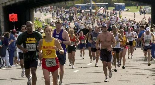 Grecy zarobią na okrągłej rocznicy maratonu