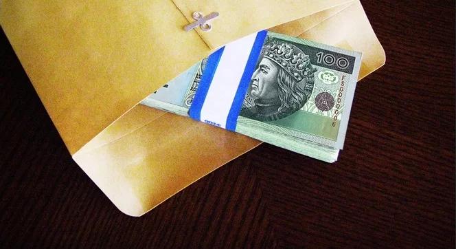 100 złotych od pacjenta. Była ordynator szpitala w Sanoku oskarżona o korupcję