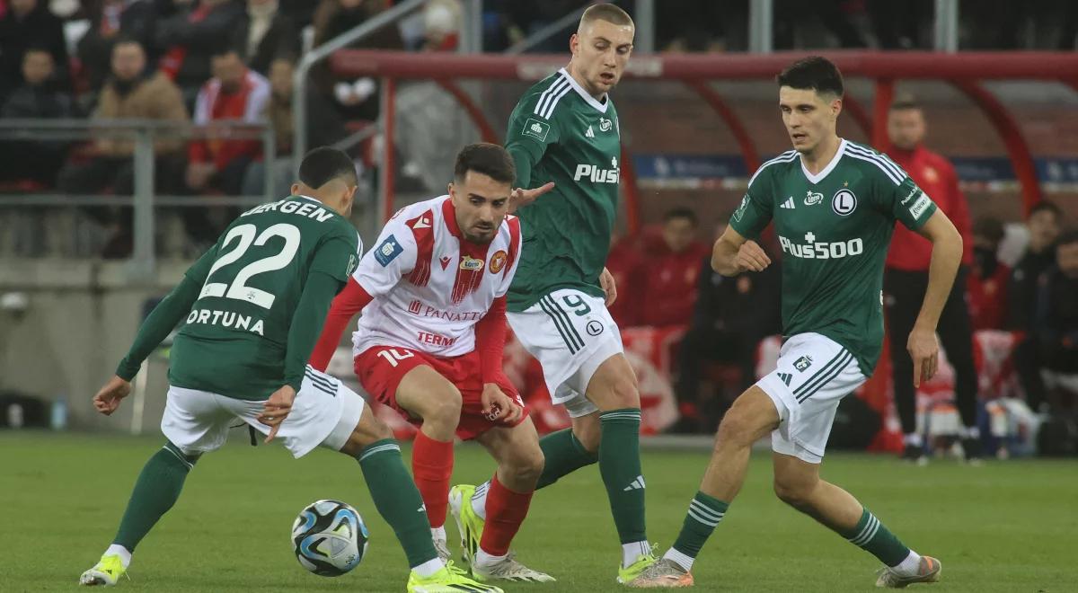 Ekstraklasa. Legia ma kolejny problem. Napastnik może nie zagrać do końca sezonu