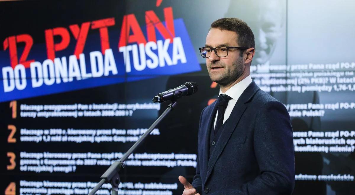 Tusk ignoruje pytania dot. polityki jego rządu. PiS odpowiada spotem