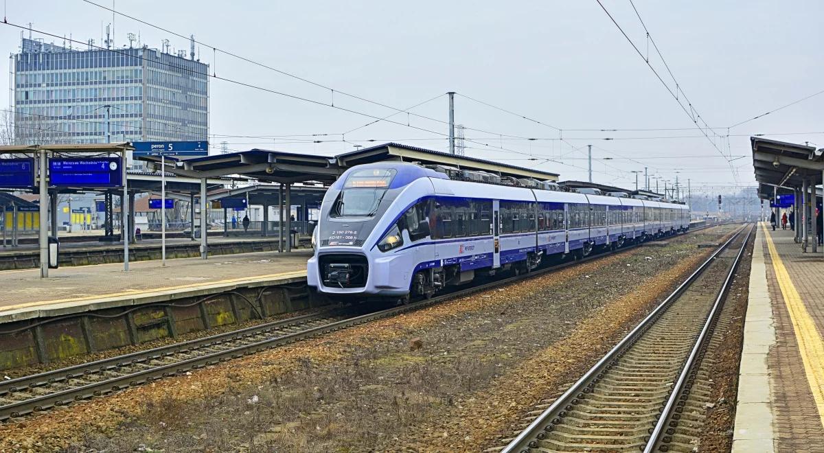 Eksperci: wyższe odszkodowania za opóźnienia pociągów konieczne 