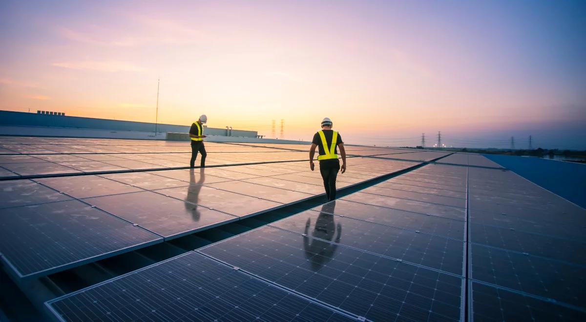 Maksymalne ilości i wartości energii elektrycznej z OZE. Rząd pracuje nad przepisami