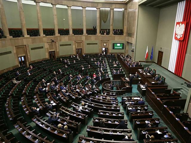 Sejm przyjął nowelizację przepisów o Krajowej Szkole Sądownictwa i Prokuratury i asesorach sędziowskich