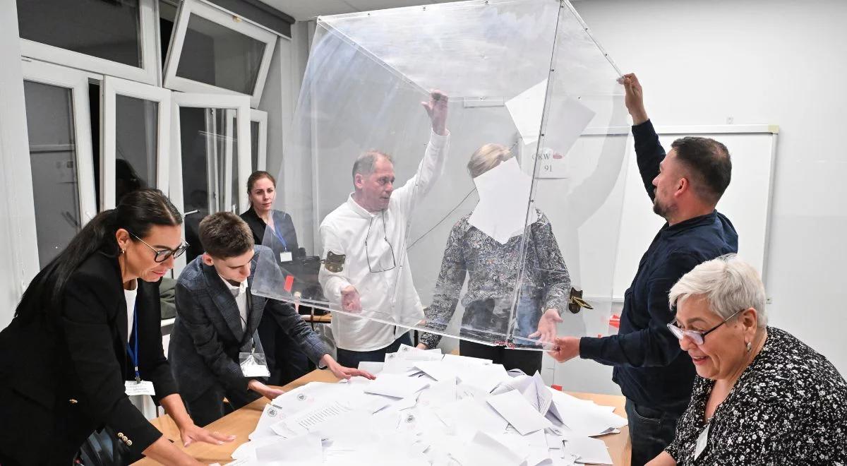 Wykształcenie wyraźną linią podziału. W tych grupach królowali Trzaskowski i Nawrocki