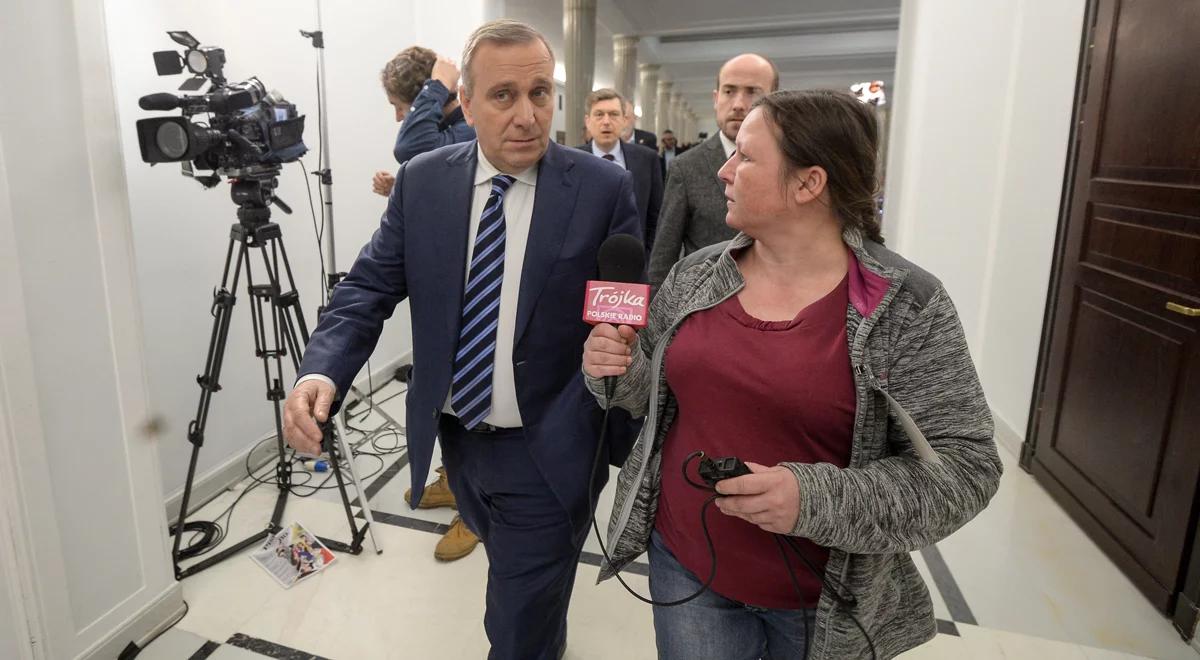 Projekt "Ratujmy Kobiety" odrzucony. "Dezintegracja opozycji"