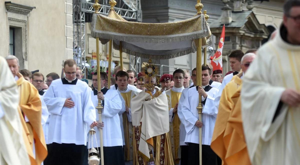 700 lat Bożego Ciała w Polsce, dziś w czasie pandemii. Poznaj historię