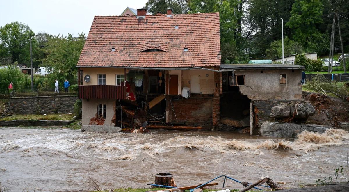 Rolnicy poszkodowani przez powódź dostaną pieniądze z UE.  Polska musi najpierw oszacować straty