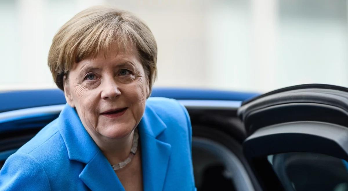 Merkel: uchodźcy nie mogą wybierać kraju, do którego chcą jechać