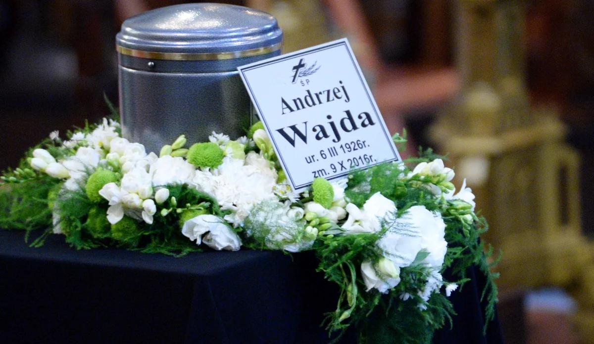 Tłumy pożegnały Andrzeja Wajdę. "Wiedział, że podstawą nadziei jest prawda"