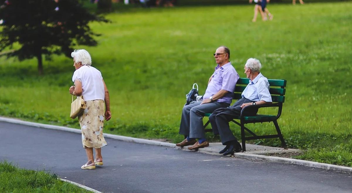 Emeryci coraz szybciej się zadłużają, muszą już oddać 2 mld zł