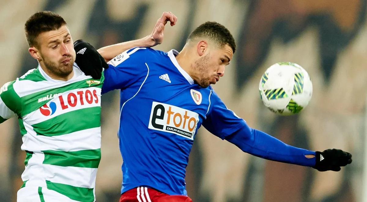 Ekstraklasa: przewaga Piasta to już przeszłość. Lider przegrał w Gdańsku