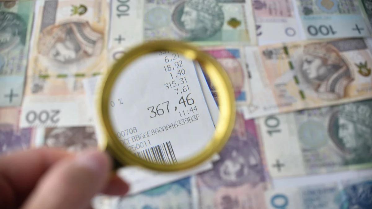 GUS mówi o 3,1%, a twój paragon o 5,7%. Wyjaśniamy, kto ma rację i dlaczego tak jest