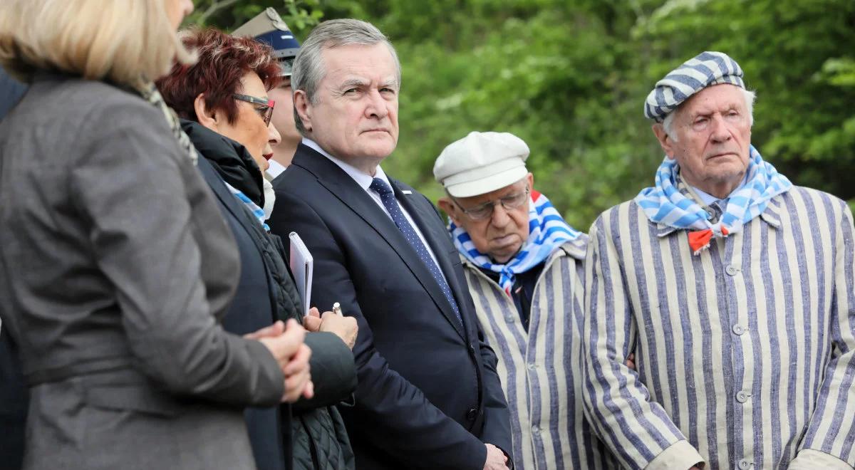 Wicepremier Piotr Gliński w Austrii: Mauthausen-Gusen to drugi Katyń