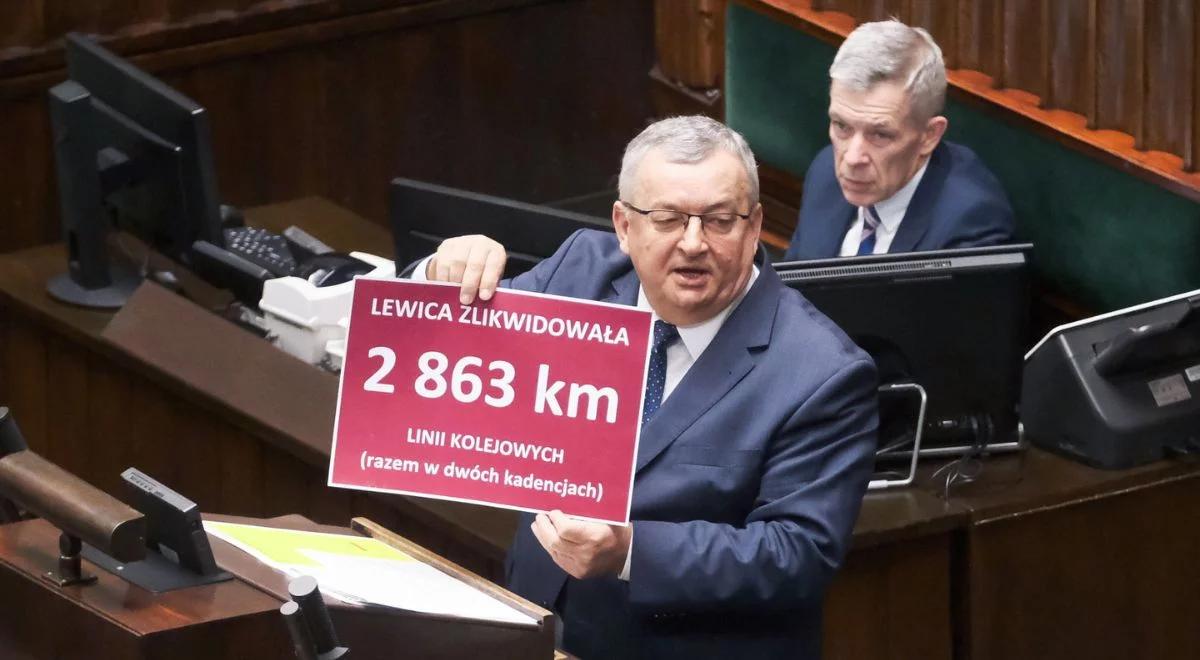 Ceny biletów kolejowych. Minister Adamczyk: gdyby nie dotacje rządowe, podwyżka byłaby znacznie wyższa