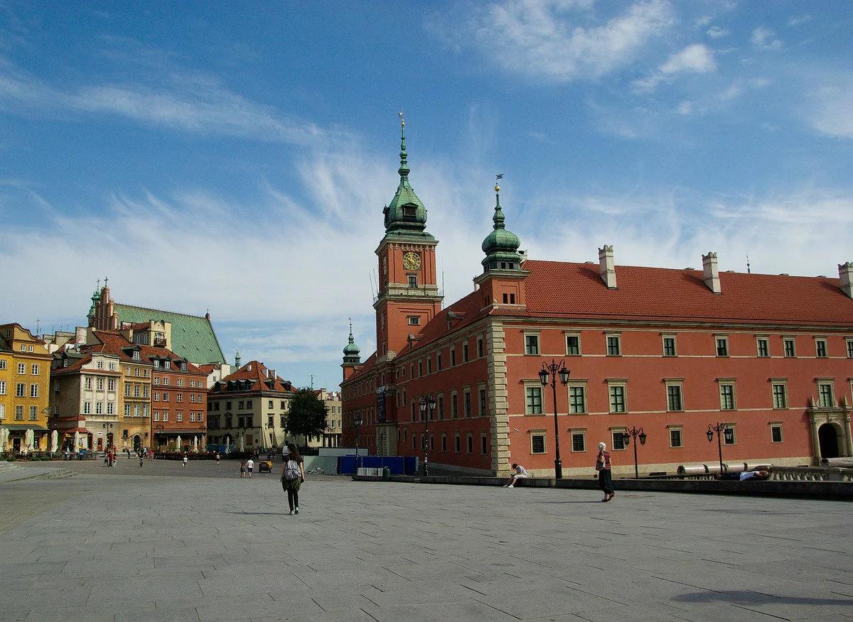 Zacięta rywalizacja wyborcza w Warszawie. Kluczowa rola Marka Jakubiaka?