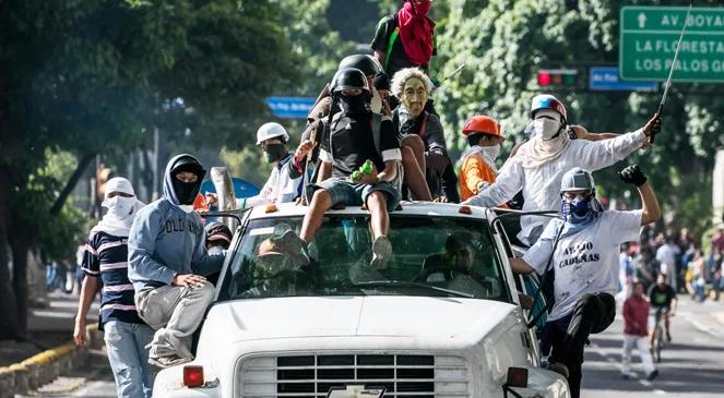 Kolejna fala manifestacji w Wenezueli przeciwko planom zmiany konstytucji