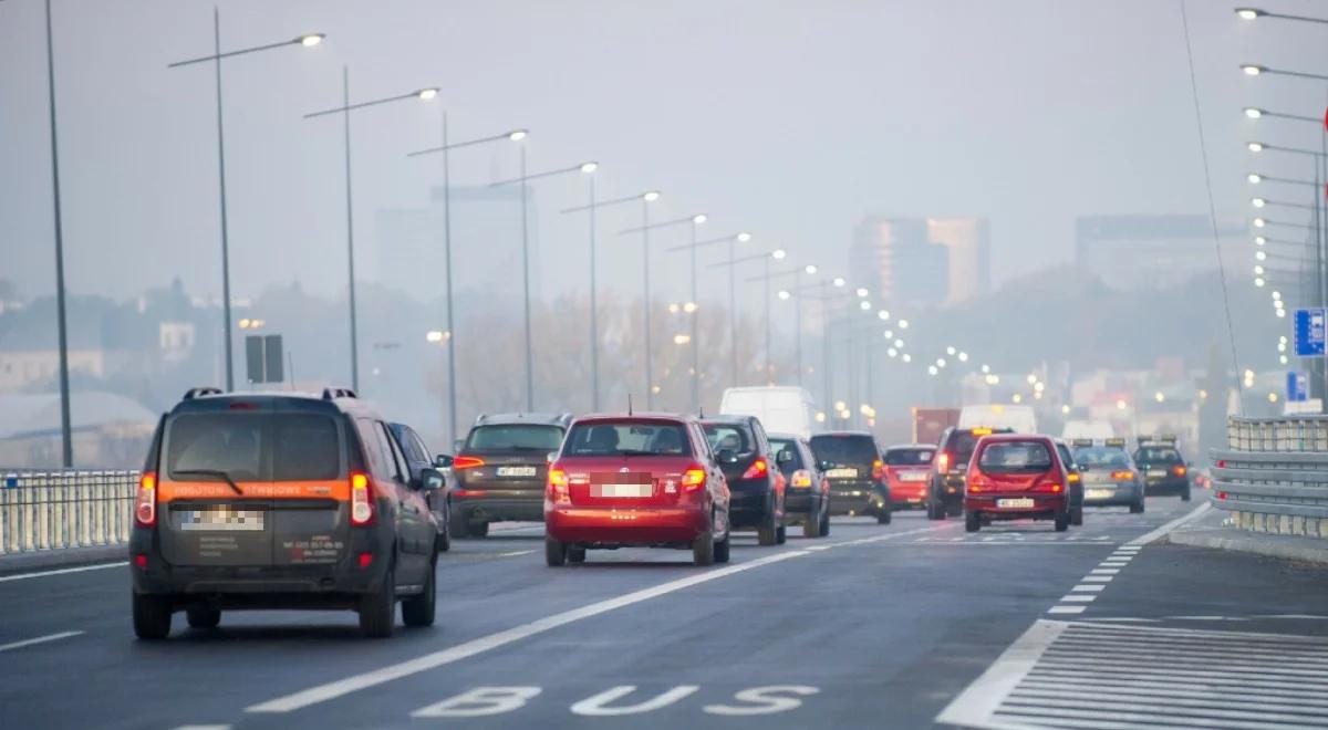 Warszawa: kolizja na Moście Łazienkowskim. Kierowca porzucił samochód i uciekł