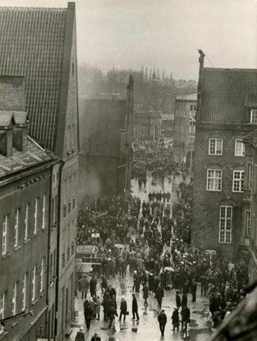 45. rocznica grudnia 1970. Prezydent Andrzej Duda oddał hołd ofiarom zbrodni 