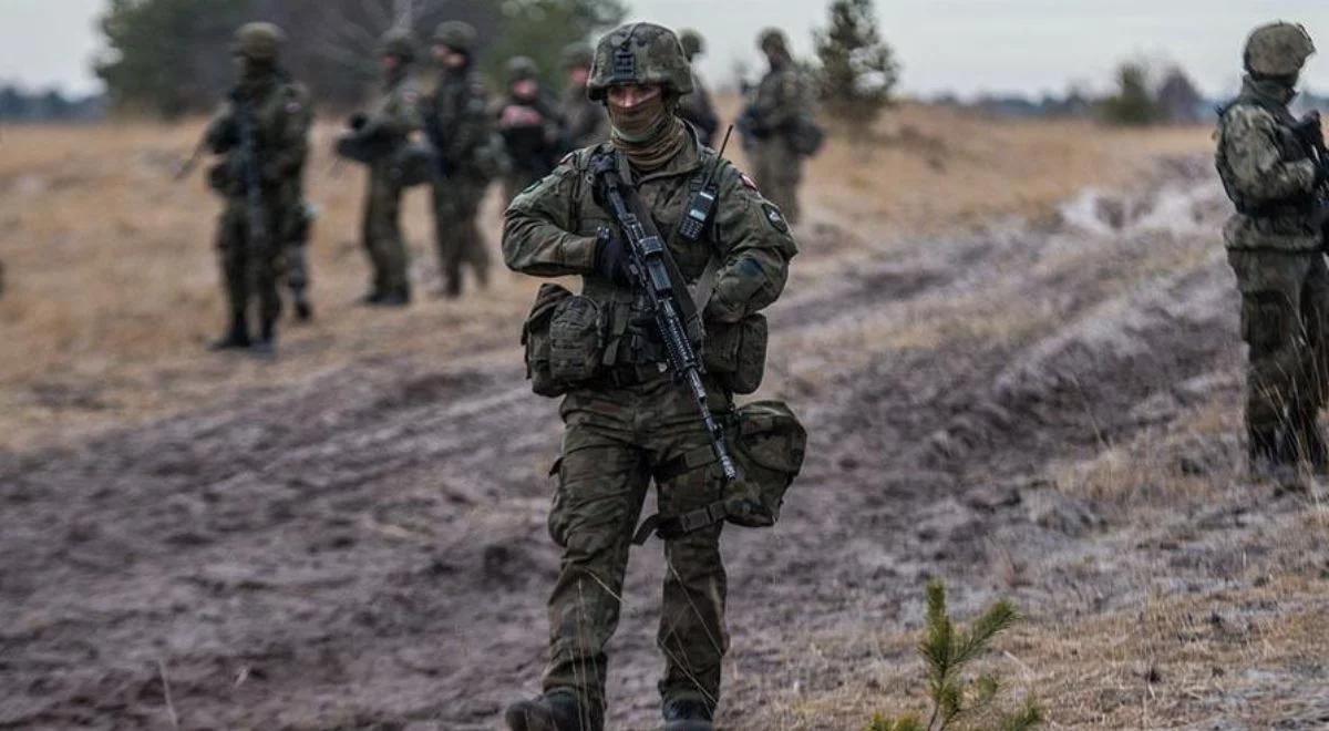 Szef MON zapowiada dodatek służbowy dla żołnierzy w niektórych jednostkach lądowych. Znamy szczegóły 