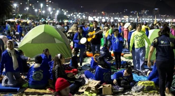 Światowe Dni Młodzieży. 3 miliony osób czuwały z papieżem na plaży