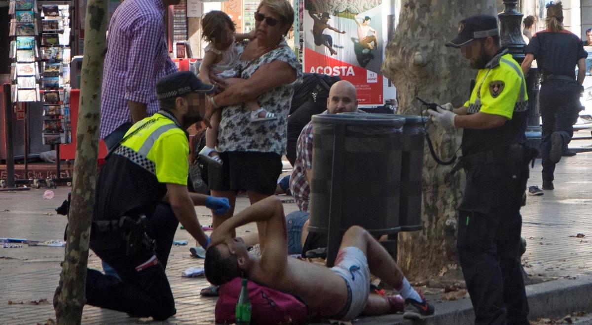 Nowa próba ataku w Cambrils. Samochód wjeżdżał w ludzi. Policjanci zastrzelili pięciu terrorystów