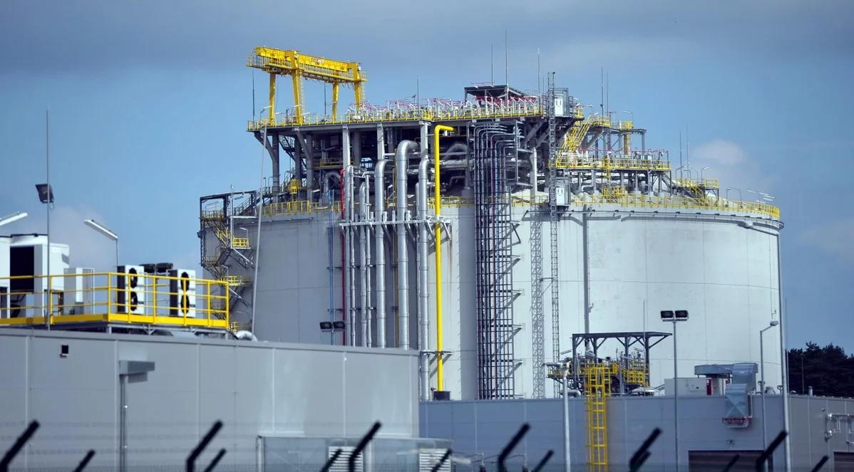 Terminal LNG w Świnoujściu: pierwsza komercyjna dostawa gazu i nowy patron