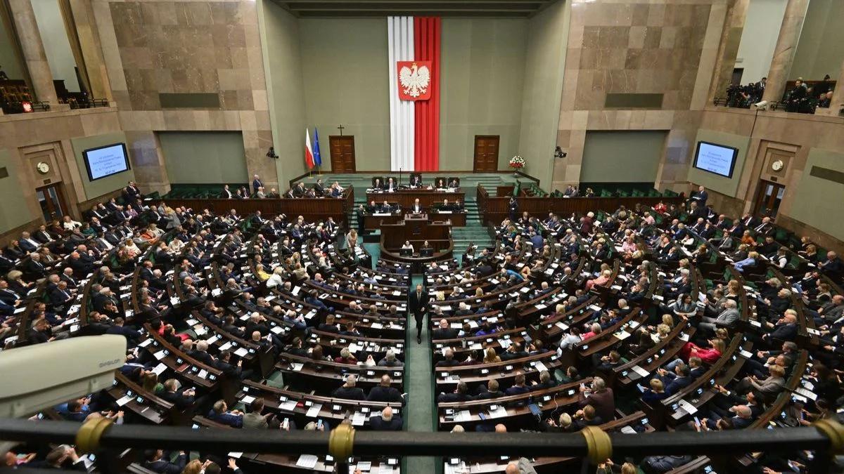 KO przed PiS. PSL i Polska 2050 pod progiem. Nowy sondaż
