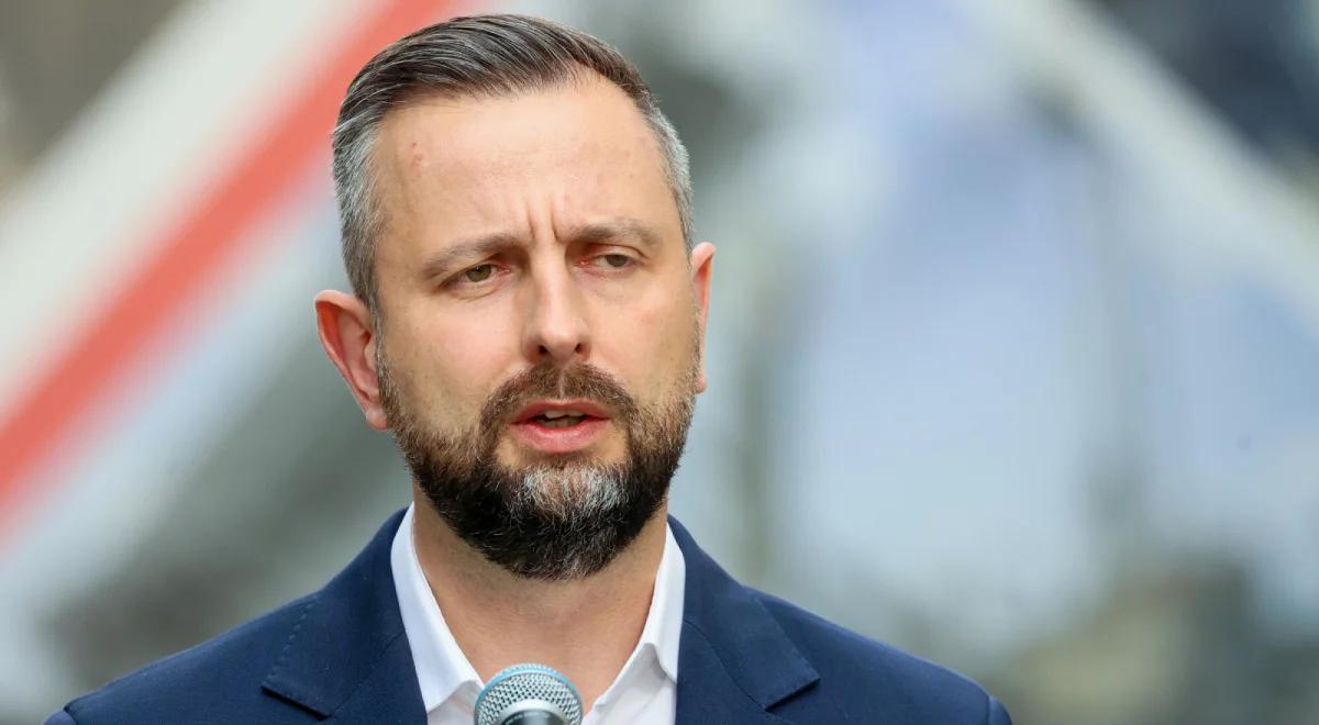 Katastrofa F-16. Na miejscu jest szef MON