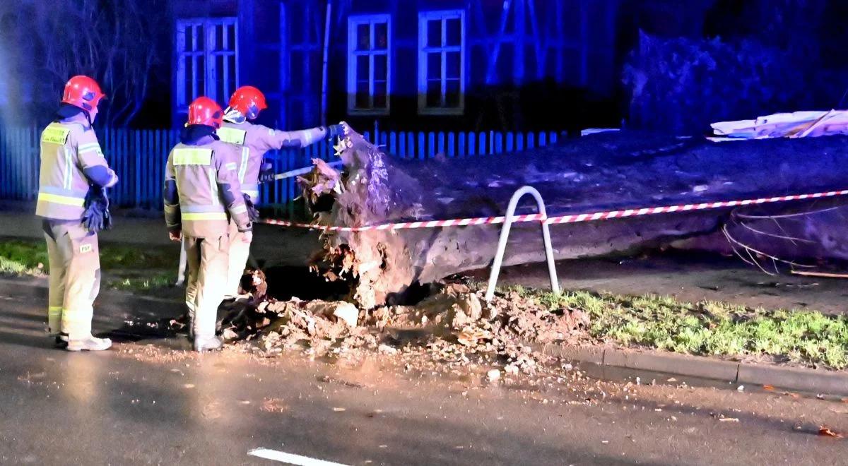 Wichury nad Polską. Setki interwencji strażaków. IMGW ostrzega, że to jeszcze nie koniec