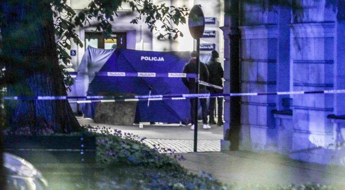 Zabójstwo na UW. Pojawiają się fałszywe informacje