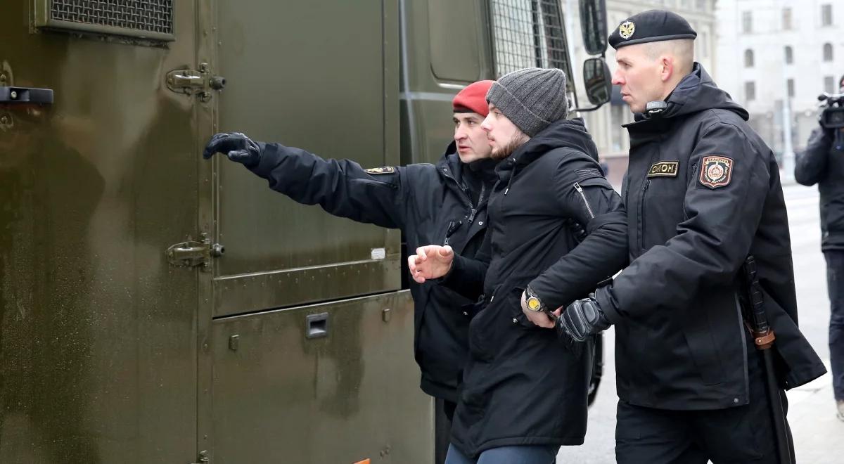 Kolejne zatrzymania na Białorusi. "Reżimowi puściły nerwy"