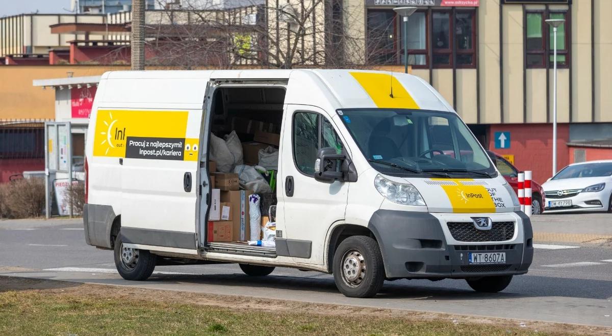 Paczki nie dotrą do paczkomatów? InPost ma problem z kurierami
