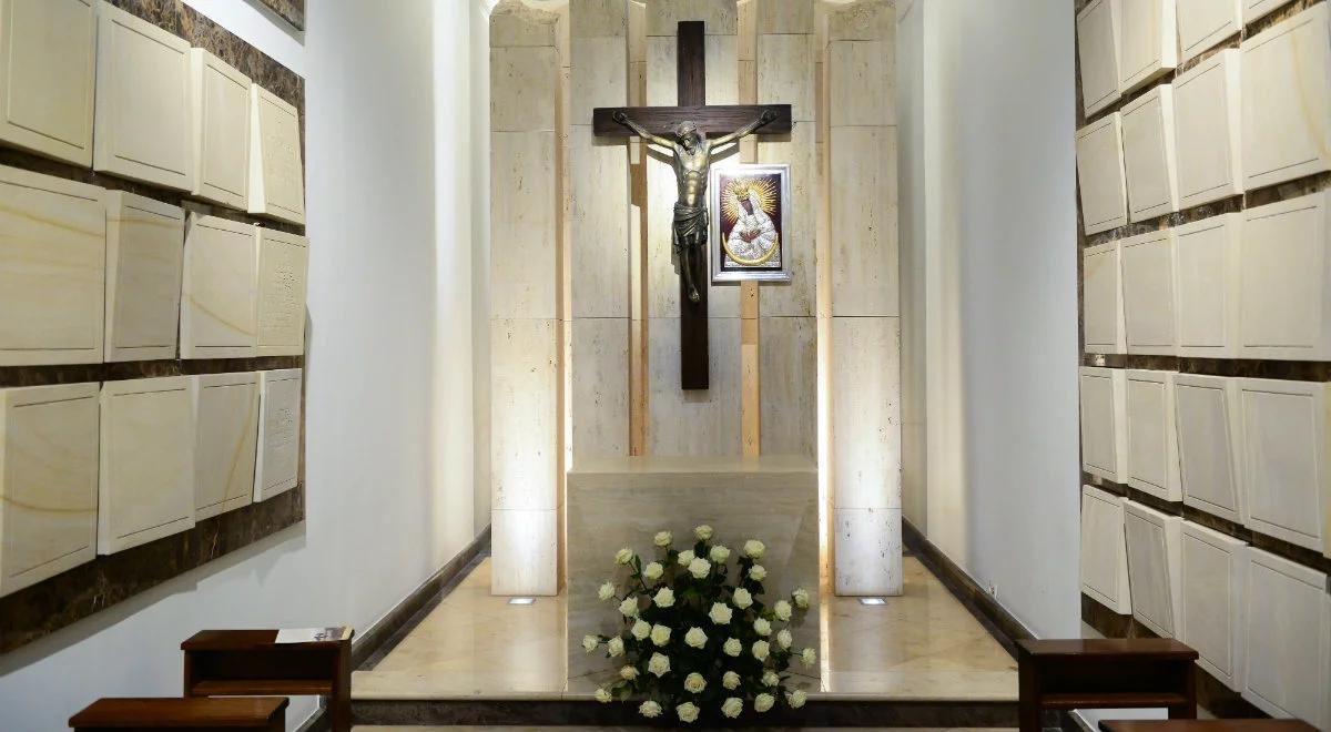 Katastrofa smoleńska. Ekshumowano ciało z grobu bp. gen. dyw. Tadeusza Płoskiego
